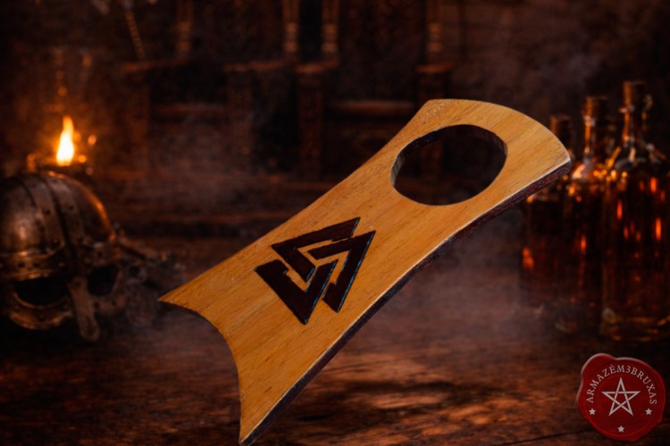 Expositor Drinking Horn | Valknut I