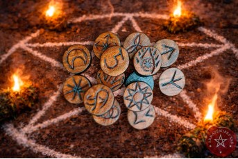 Runa das Bruxas | Madeira Cedro Circular II